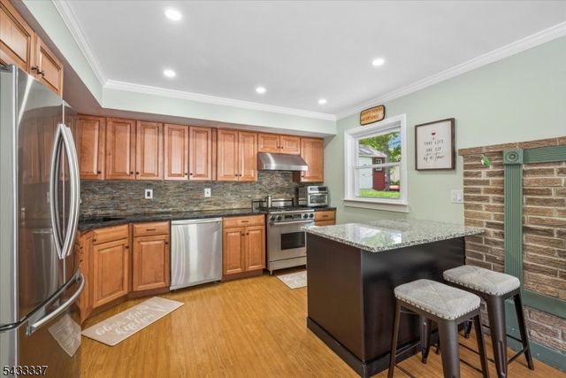 214 Santa Fe Trl, Hopatcong Boro, NJ 07843