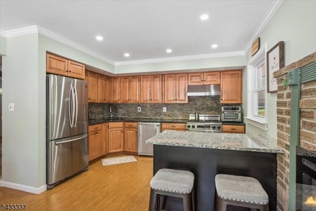 214 Santa Fe Trl, Hopatcong Boro, NJ 07843