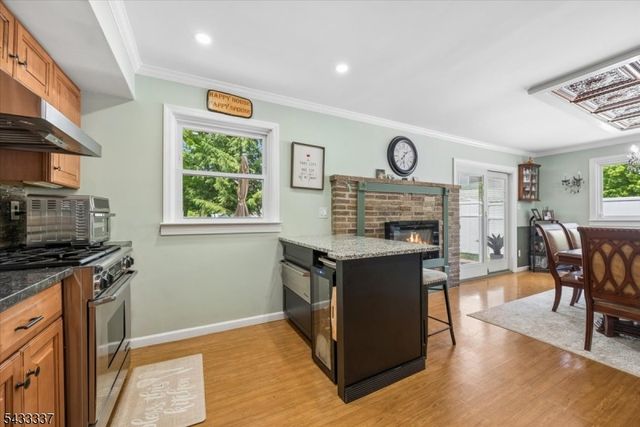 214 Santa Fe Trl, Hopatcong Boro, NJ 07843