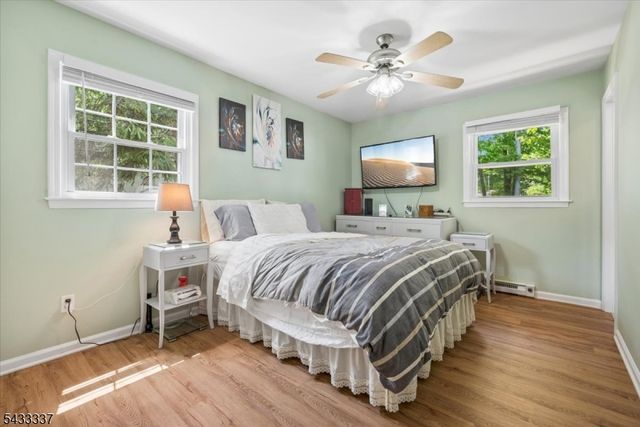 214 Santa Fe Trl, Hopatcong Boro, NJ 07843