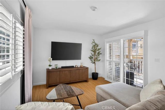 222 S Guadalupe Avenue 1, Redondo Beach, CA 90277