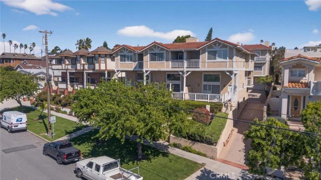 222 S Guadalupe Avenue 1, Redondo Beach, CA 90277