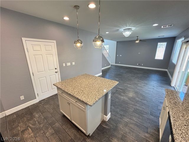 10612 Forum Peak Lane, Las Vegas, NV 89166