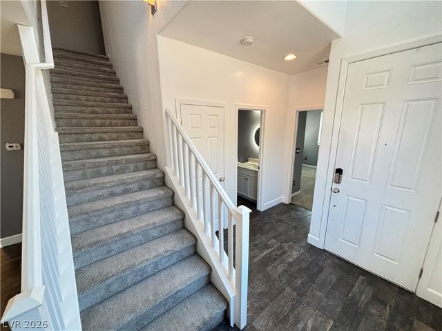 10612 Forum Peak Lane, Las Vegas, NV 89166