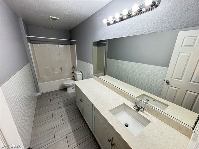 10612 Forum Peak Lane, Las Vegas, NV 89166