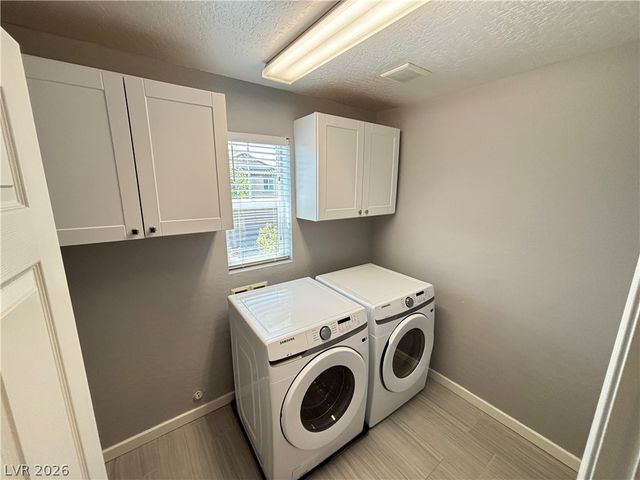 10612 Forum Peak Lane, Las Vegas, NV 89166