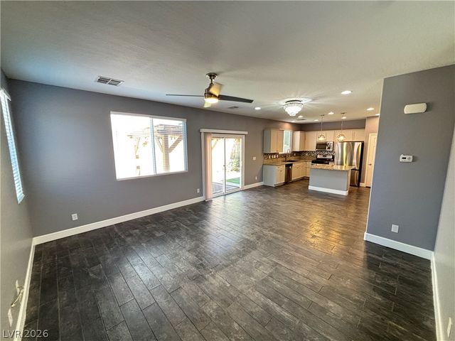 10612 Forum Peak Lane, Las Vegas, NV 89166