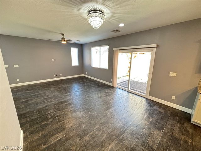 10612 Forum Peak Lane, Las Vegas, NV 89166