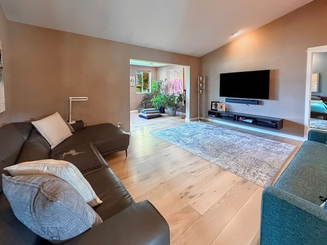 9000 S 19th Avenue, Bozeman, MT 59718