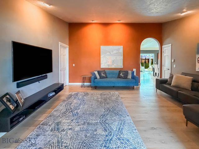 9000 S 19th Avenue, Bozeman, MT 59718