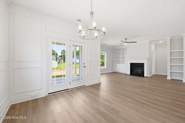2410 Great Laurel Court, Greenville, NC 27834