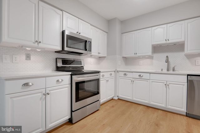 7267 OLDE LANTERN WAY, Springfield, VA 22152