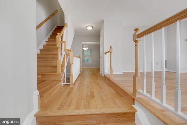 7267 OLDE LANTERN WAY, Springfield, VA 22152