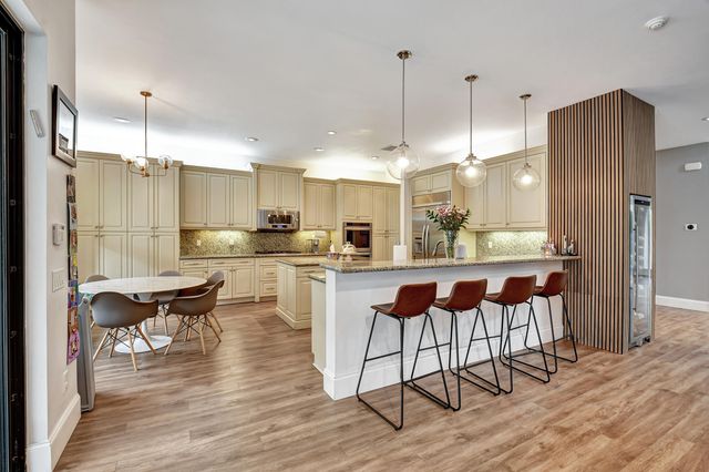 16879 Bridge Crossing Circle, Delray Beach, FL 33446