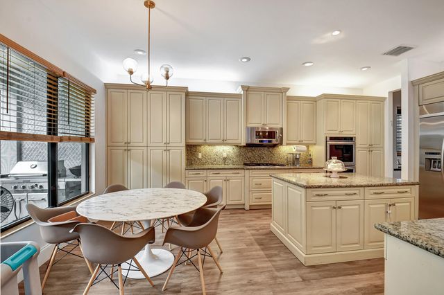 16879 Bridge Crossing Circle, Delray Beach, FL 33446