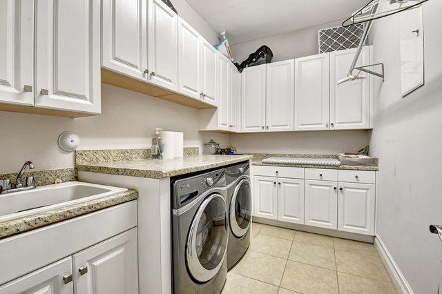 16879 Bridge Crossing Circle, Delray Beach, FL 33446