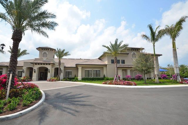 16879 Bridge Crossing Circle, Delray Beach, FL 33446