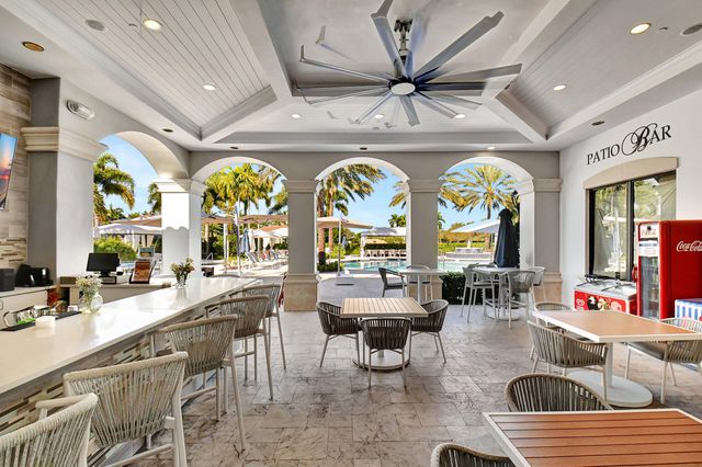 16879 Bridge Crossing Circle, Delray Beach, FL 33446