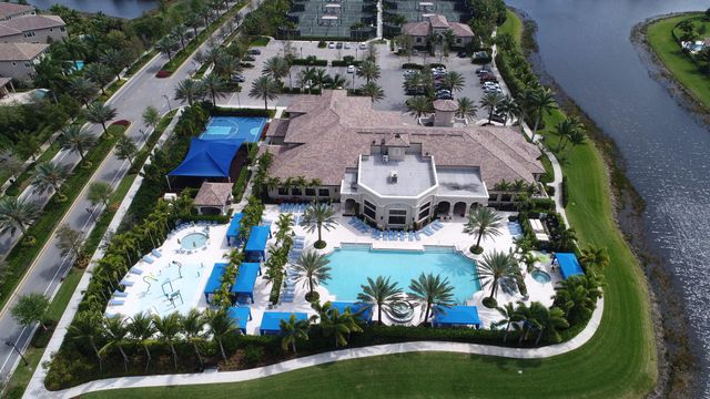 16879 Bridge Crossing Circle, Delray Beach, FL 33446