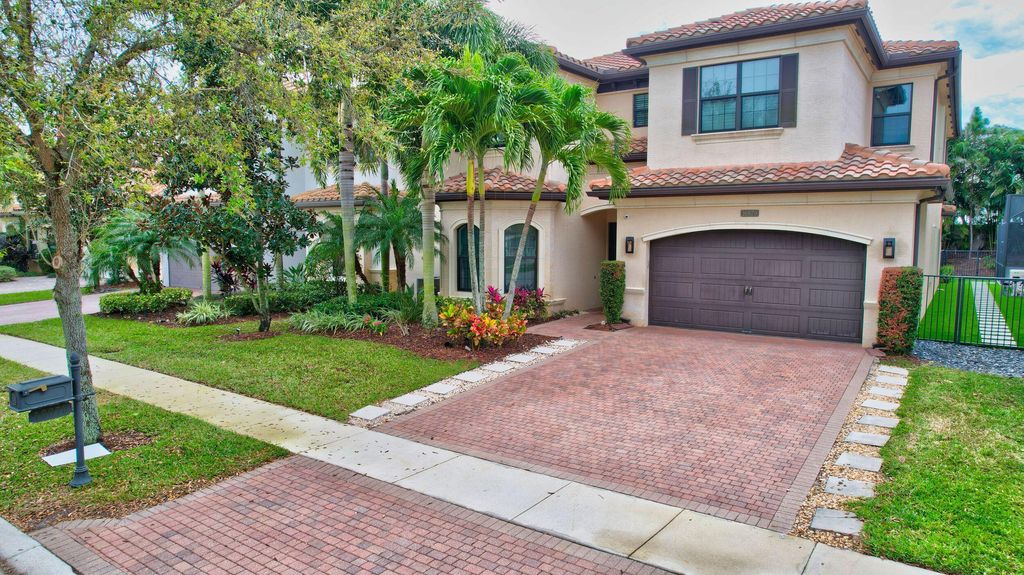 16879 Bridge Crossing Circle, Delray Beach, FL 33446