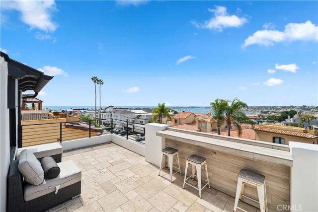 312 Carnation Avenue, Corona Del Mar, CA 92625