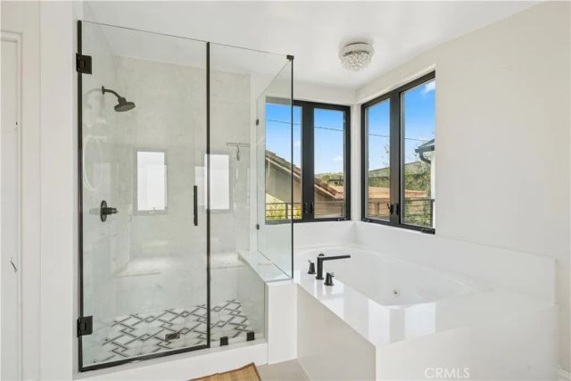 312 Carnation Avenue, Corona Del Mar, CA 92625