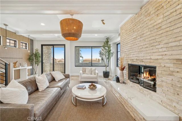 312 Carnation Avenue, Corona Del Mar, CA 92625
