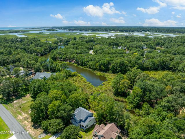 1907 Redfish Run SW, Supply, NC 28462