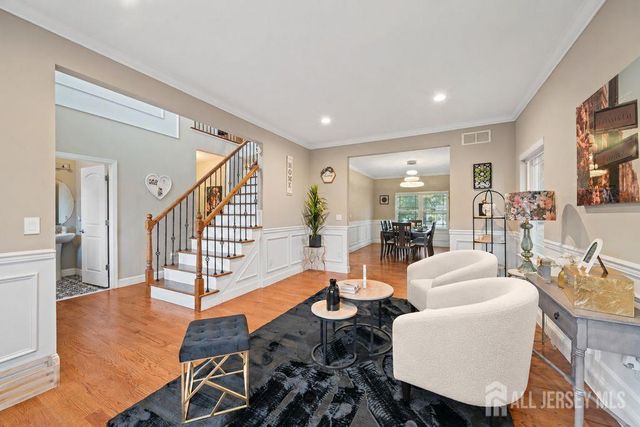 628 New Dover Road, Colonia, NJ 07067