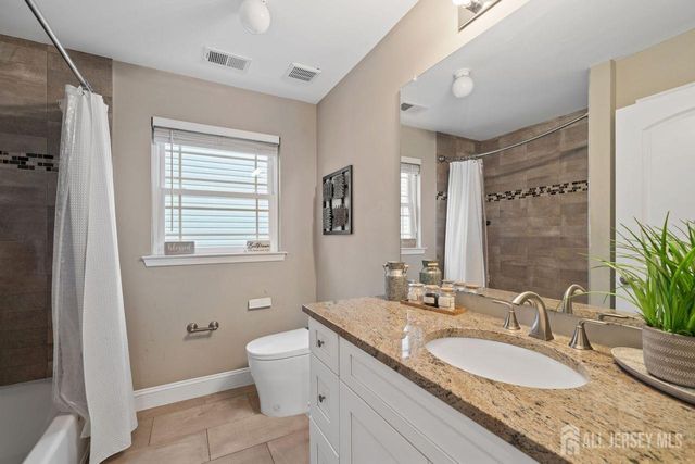 628 New Dover Road, Colonia, NJ 07067