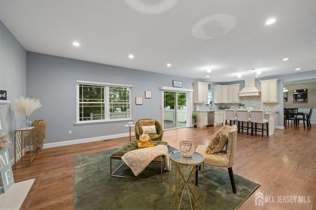 628 New Dover Road, Colonia, NJ 07067