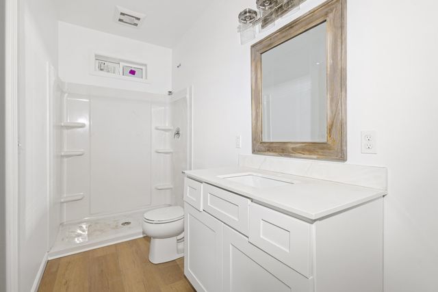 410 W G Avenue W, Kalamazoo, MI 49004