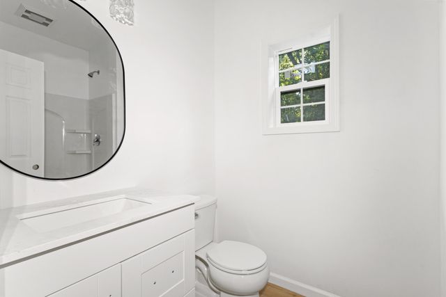 410 W G Avenue W, Kalamazoo, MI 49004