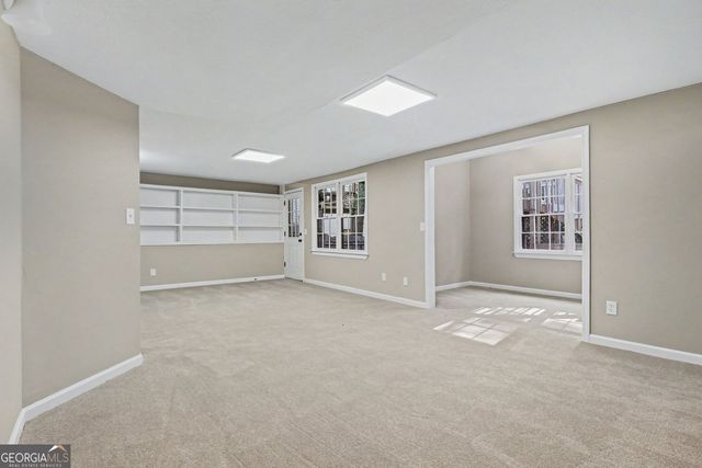 900 Secret Cove Drive, Sugar Hill, GA 30518