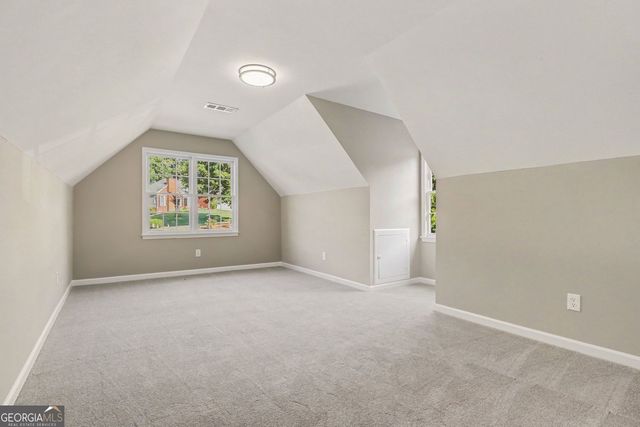 900 Secret Cove Drive, Sugar Hill, GA 30518