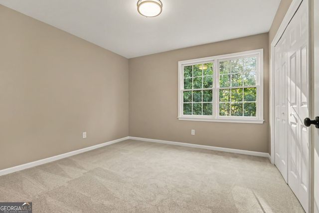 900 Secret Cove Drive, Sugar Hill, GA 30518