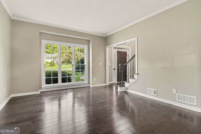 900 Secret Cove Drive, Sugar Hill, GA 30518
