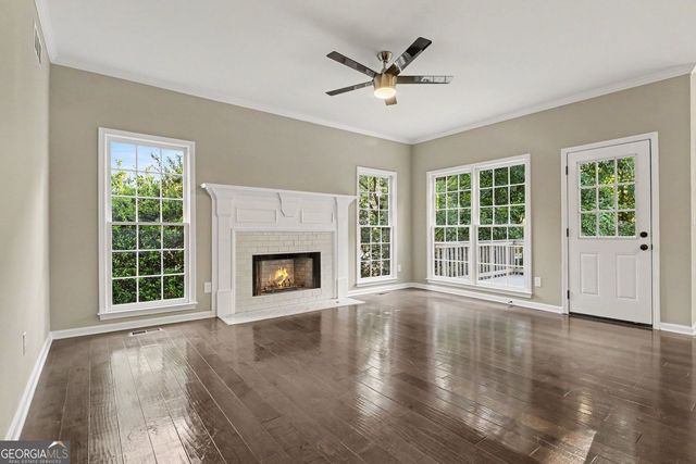 900 Secret Cove Drive, Sugar Hill, GA 30518