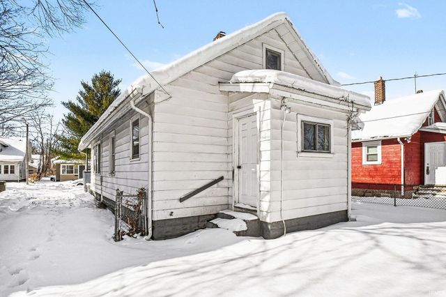 1134 College Street, South Bend, IN 46628