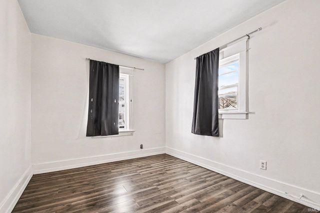 1134 College Street, South Bend, IN 46628