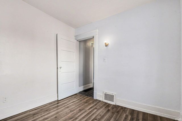 1134 College Street, South Bend, IN 46628