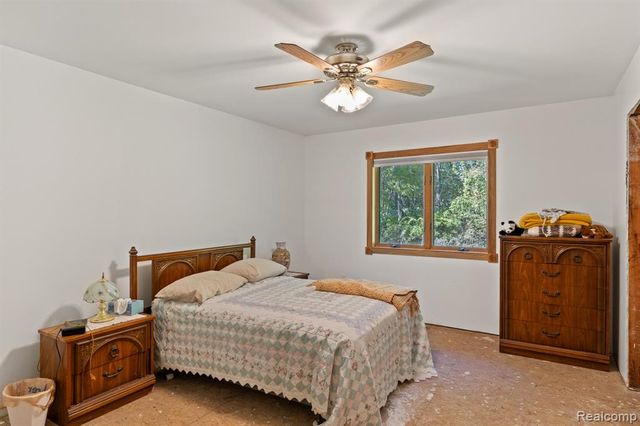 15281 Us 12 Highway, Brooklyn, MI 49253