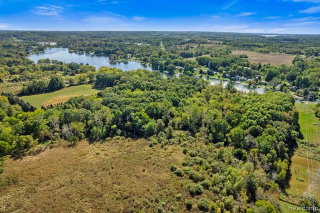 15281 Us 12 Highway, Brooklyn, MI 49253