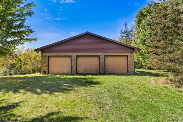 15281 Us 12 Highway, Brooklyn, MI 49253