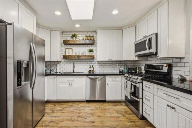 258 Vista Grande, Escondido, CA 92025