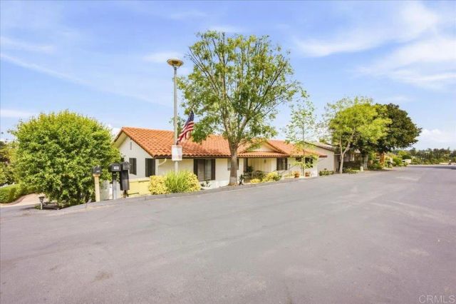 258 Vista Grande, Escondido, CA 92025