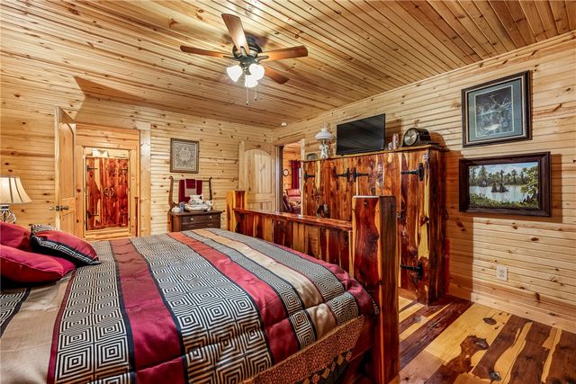 159 County Road 210, Eureka Springs, AR 72632