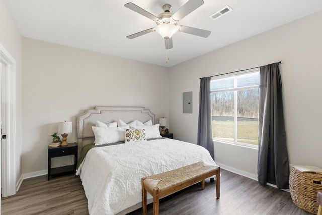 736 W 50th Ct S, Wichita, KS 67217