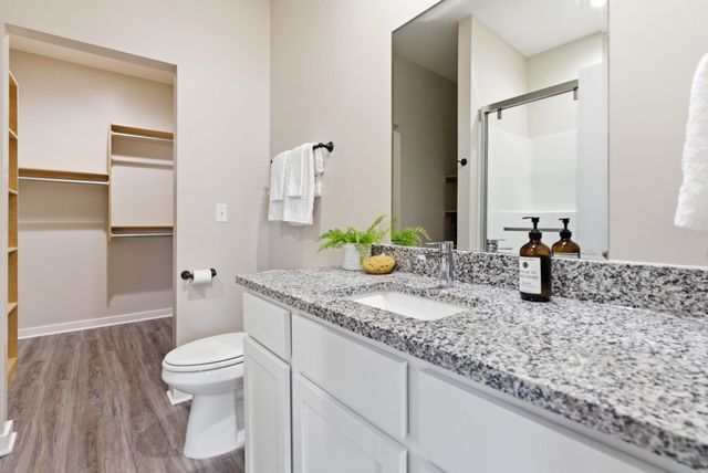 736 W 50th Ct S, Wichita, KS 67217