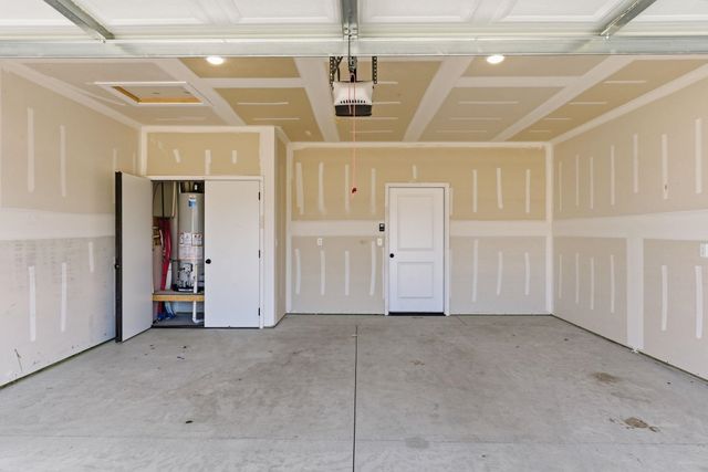 736 W 50th Ct S, Wichita, KS 67217